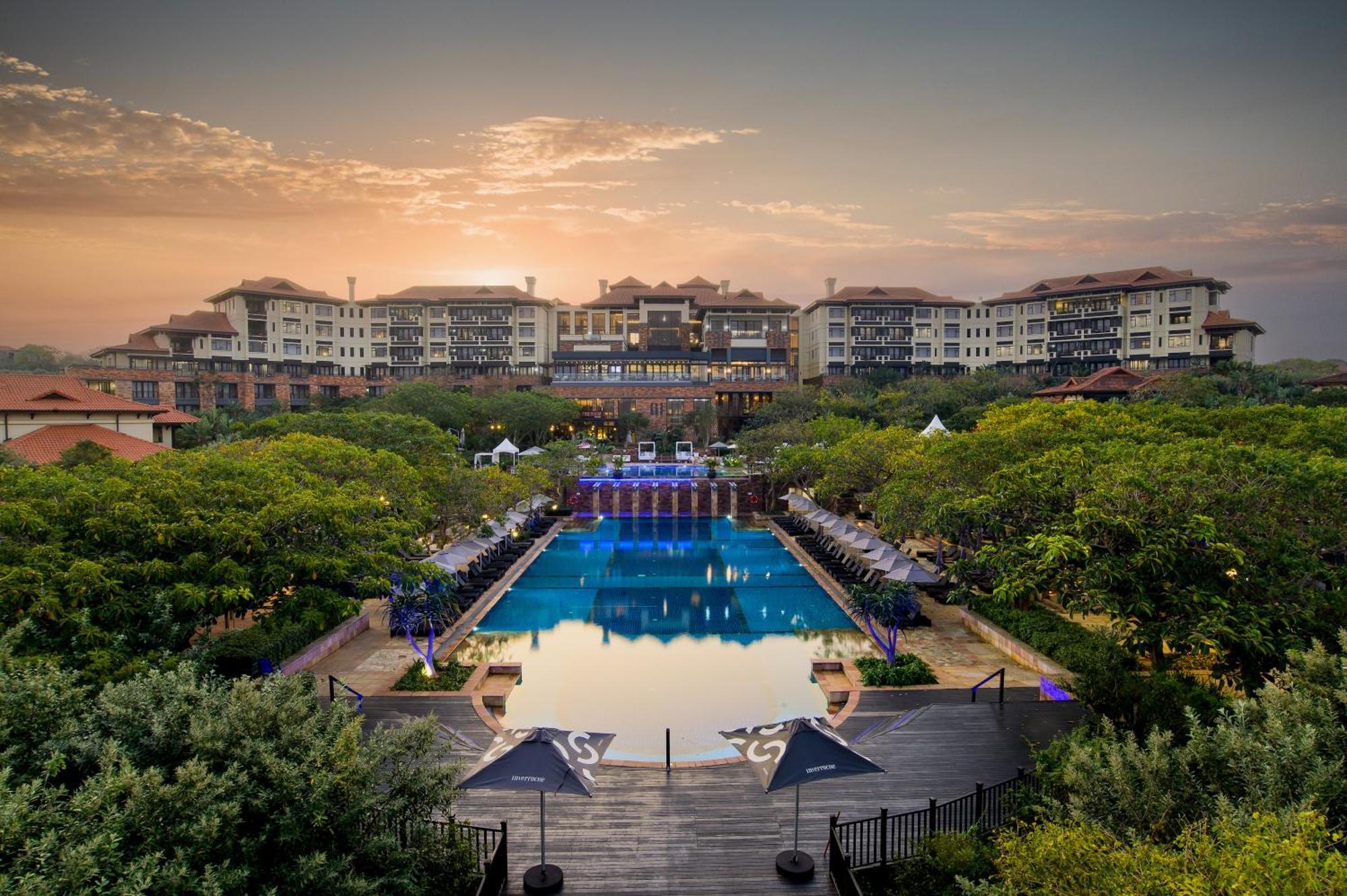 The Capital Zimbali Hotel บัลลิโต ภายนอก รูปภาพ The Village at Sunway Putra