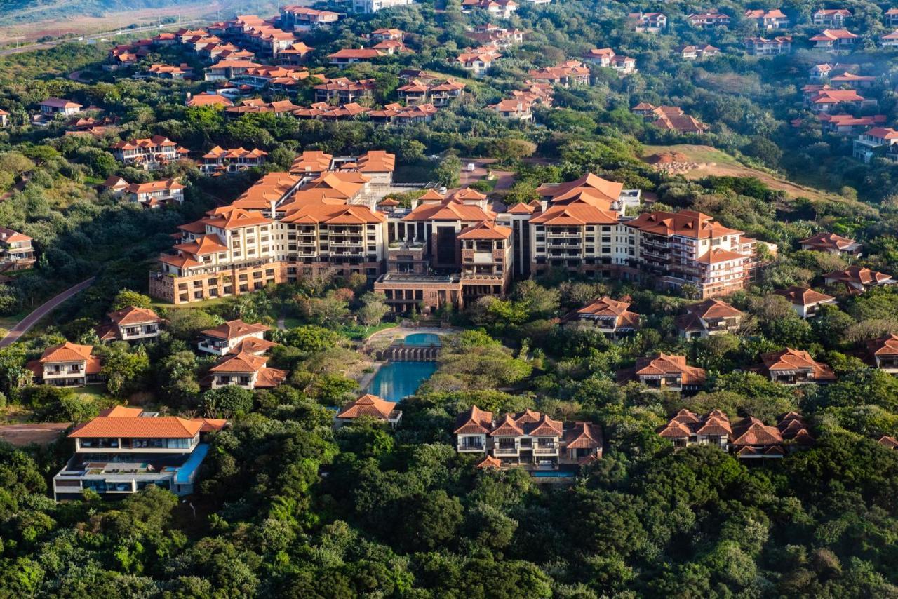 The Capital Zimbali Hotel บัลลิโต ภายนอก รูปภาพ The Banyan Tree Hotel in Phuket, Thailand