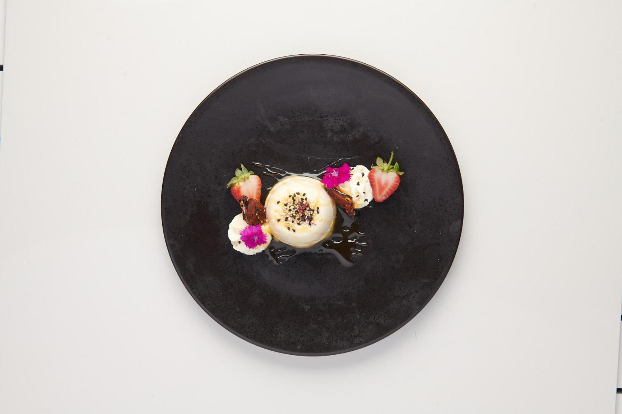 The Capital Zimbali Hotel บัลลิโต ภายนอก รูปภาพ A dessert at the restaurant